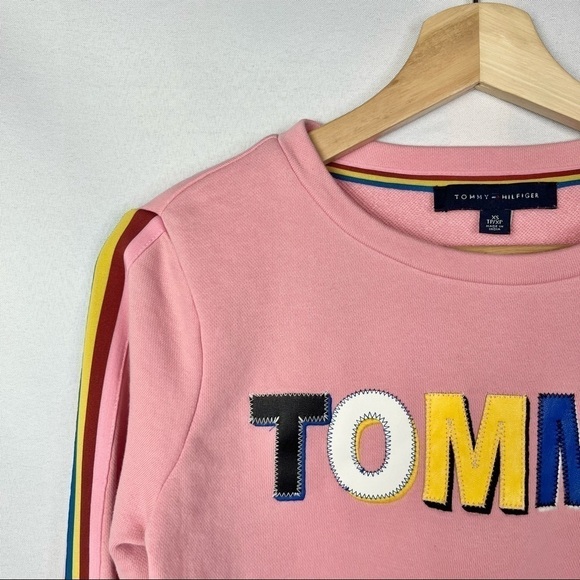 Tommy Hilfiger Light Pink Multicolor Logo Cropped Sweatshirt XS - Picture 3 of 4